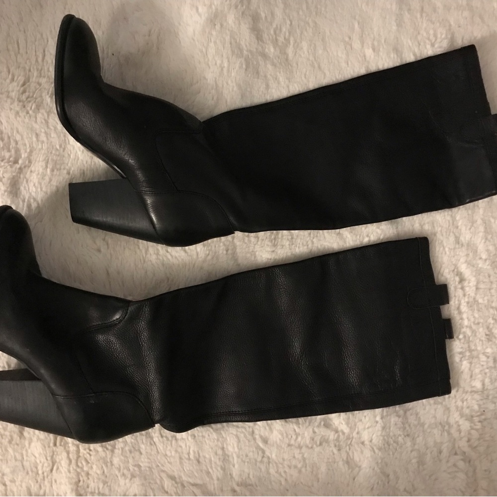 Sale! Vince Camuto black Genuine leather boots, size 10B, pull on boots